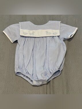 Auraluz embroidered bubble